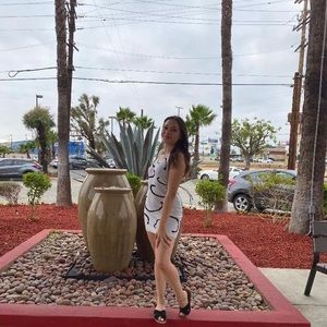 Meet your Posher, Thania